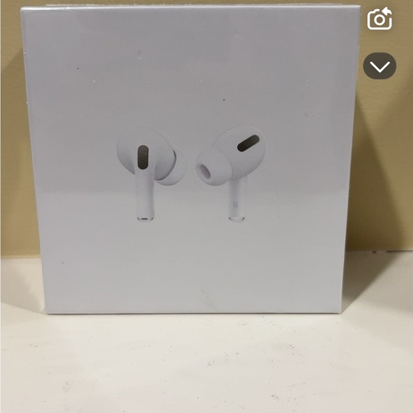Apple White Earbud Headphones